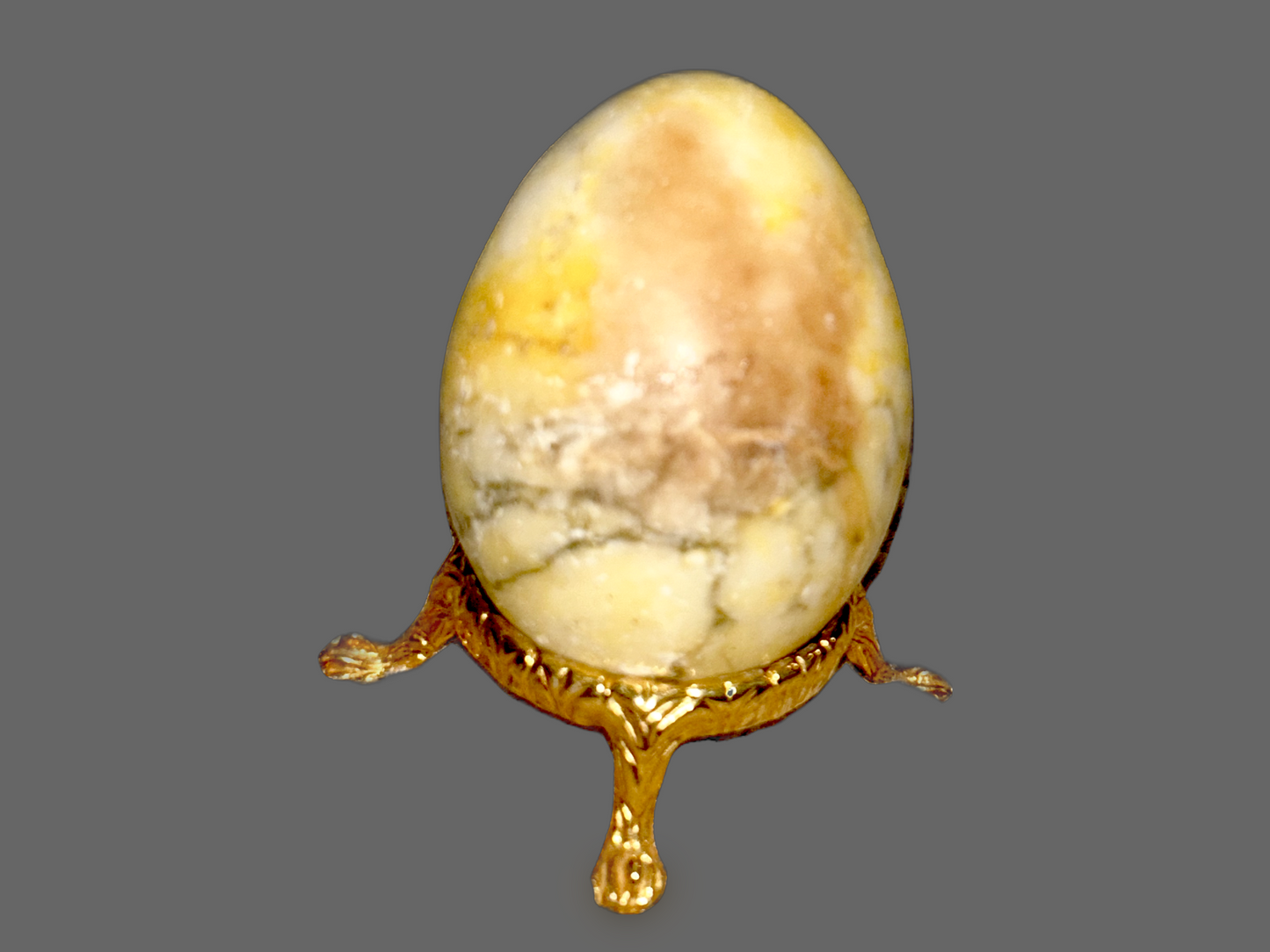 Alabaster Stone Egg – Gentle Light of Calm and Renewal