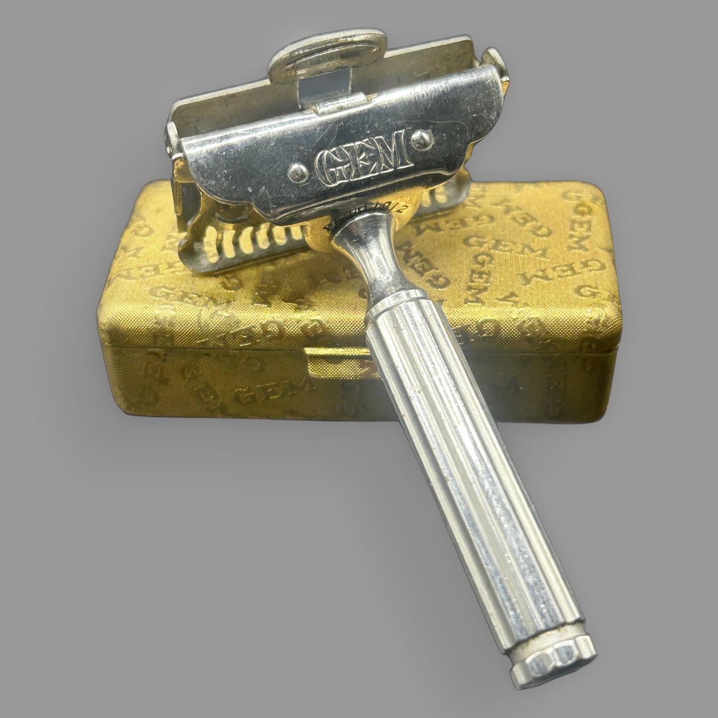 GEM 1912 Single Edge Safety Razor with Case