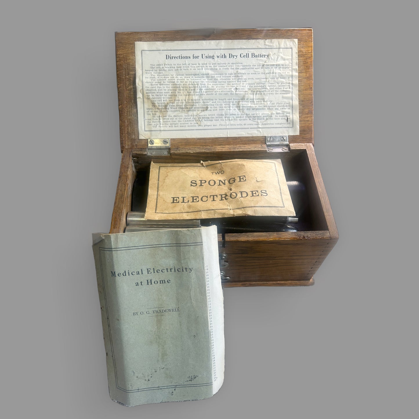 Antique Early 1900s Electrotherapy Device Quack Medicine Home Medical Machine