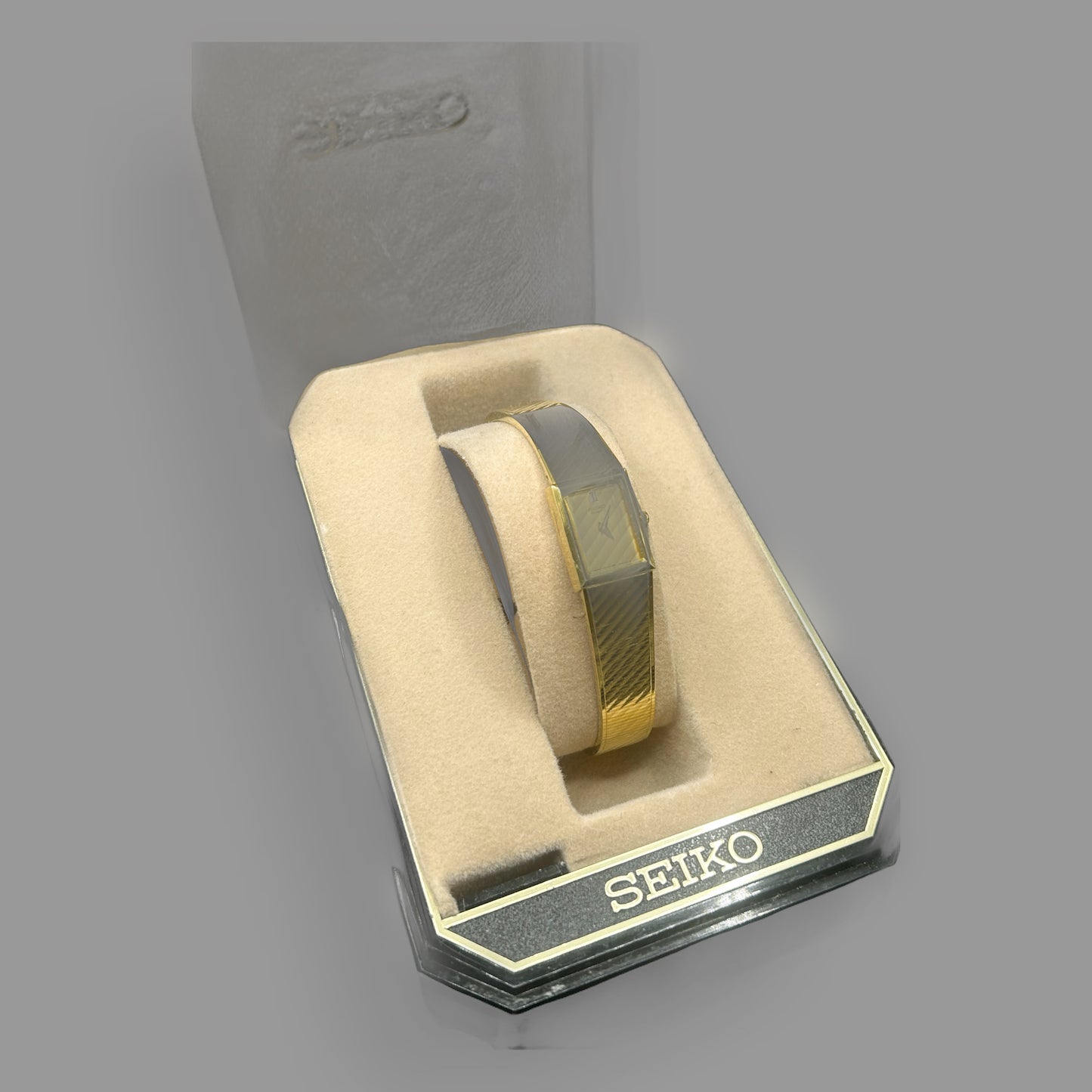 Seiko Vintage Ladies Gold Tone Rectangular Watch