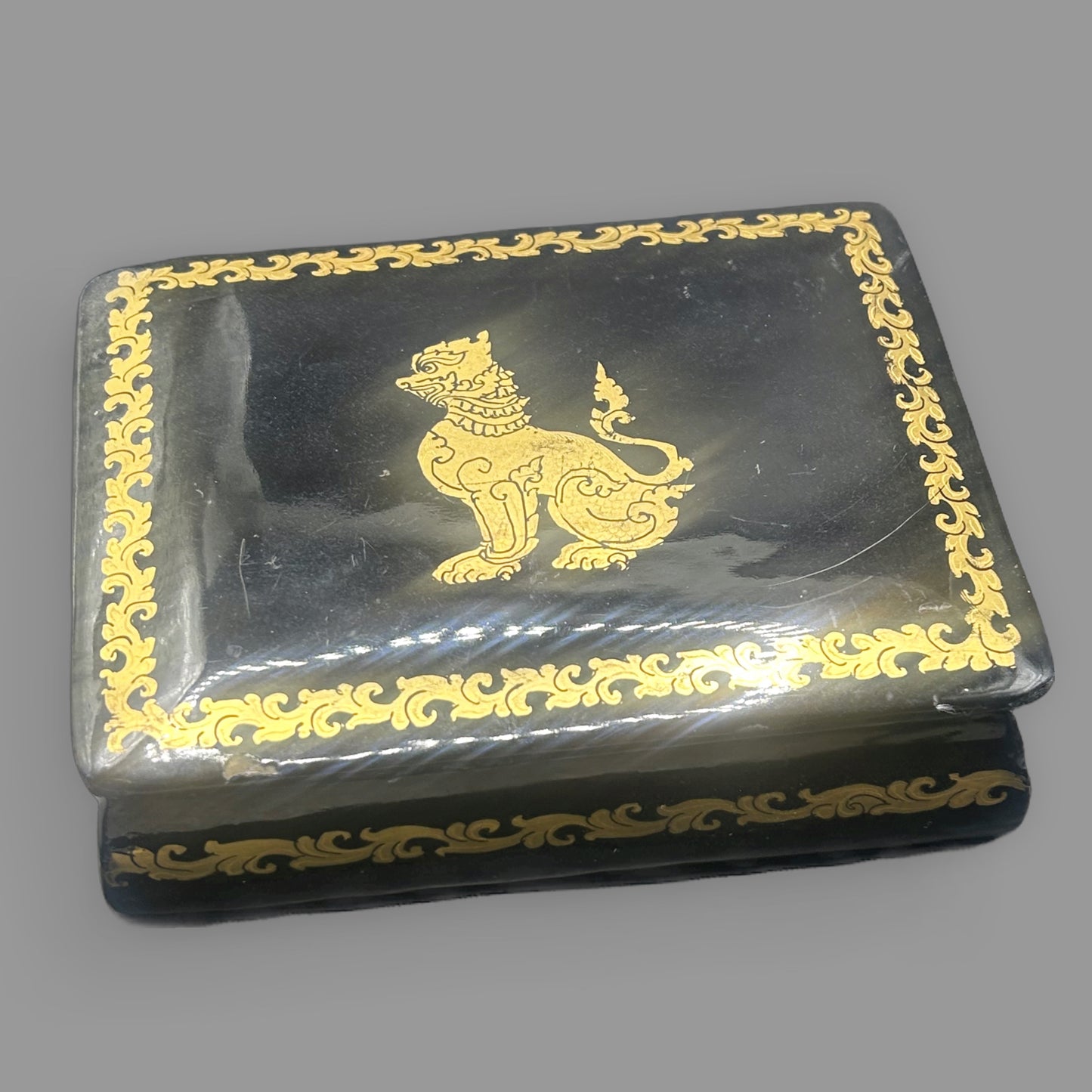 Vintage Thai Black Lacquer Trinket Box Gold Leaf Foo Dog Motif