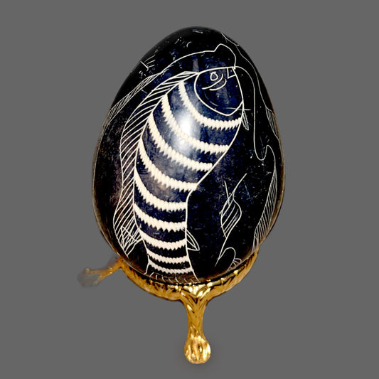 Marble Fish-Carved Egg – Symbol of Flow, Abundance, and Timeless Craft-201g